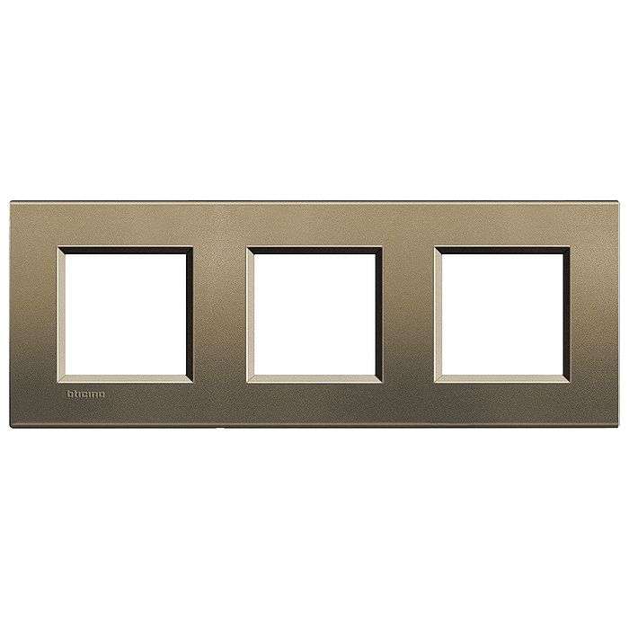Рамка 3 поста BTicino LIVING LIGHT, коричневый шелк, LNA4802M3SQ